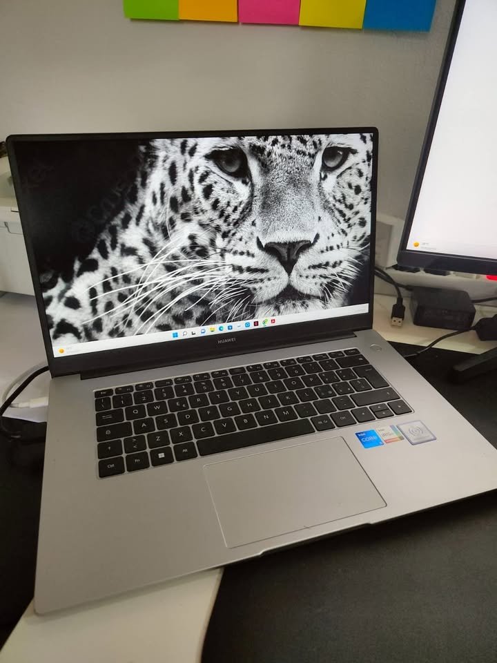 MateBook D 15 Laptop - Windows 11, 15.6'' 1080P Eye Comfort FullView Display, 8GB+512GB