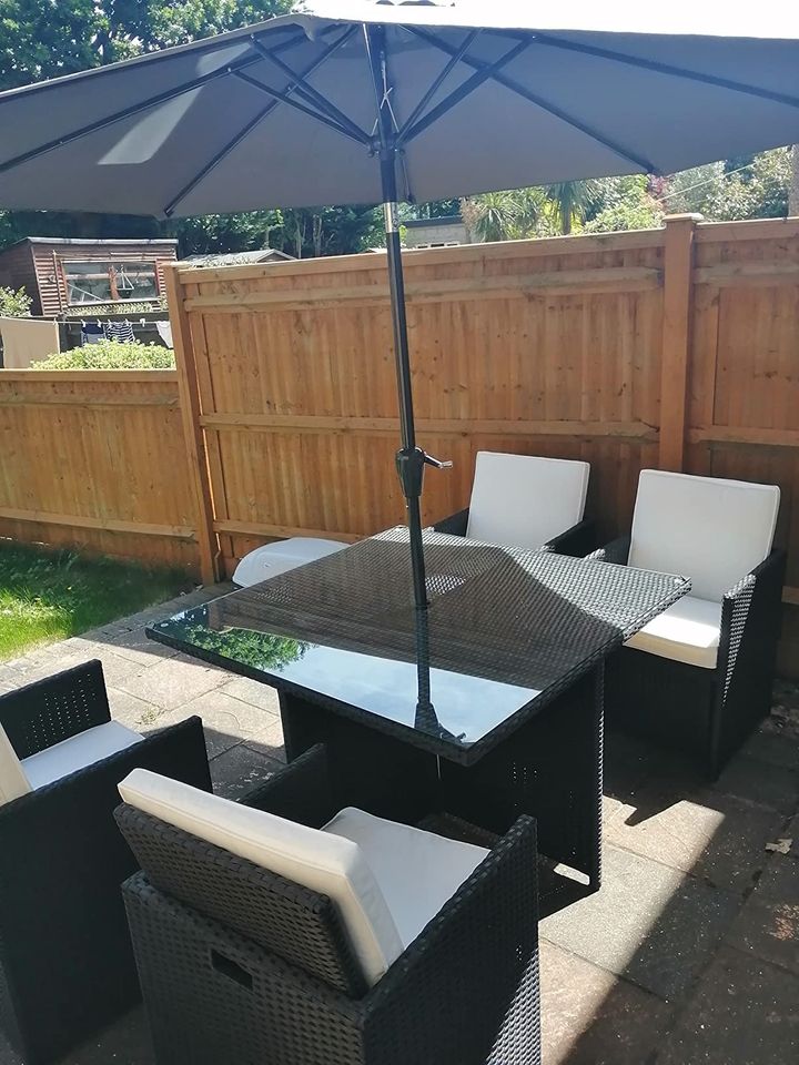 Harts Premium Rattan Dining Set, Cube 8 Seats Garden Patio Conservatory.