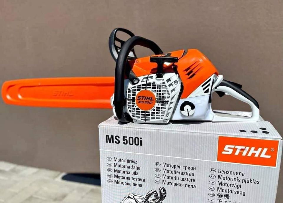 STIHL MS 500i 63 cm chainsaw.