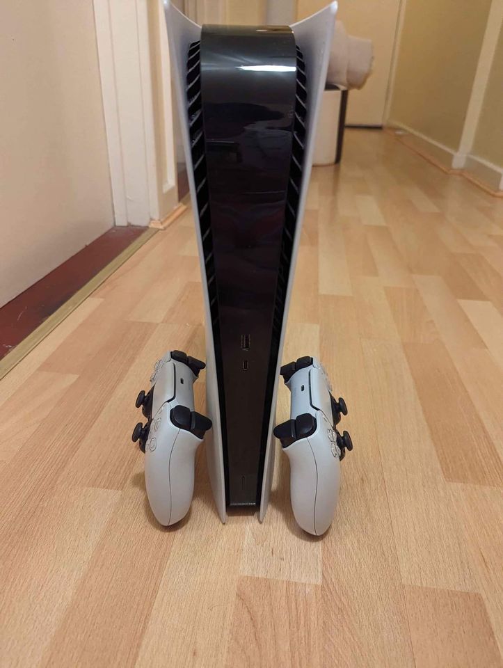 Playstation 5 Digital Edition Console