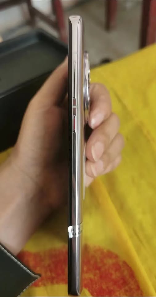 HUAWEI Mate 50 Pro 5G -28GB-256GB + 8GB RAM EMUI SIM-Free Unlocked Smart Phone (Silver Black)