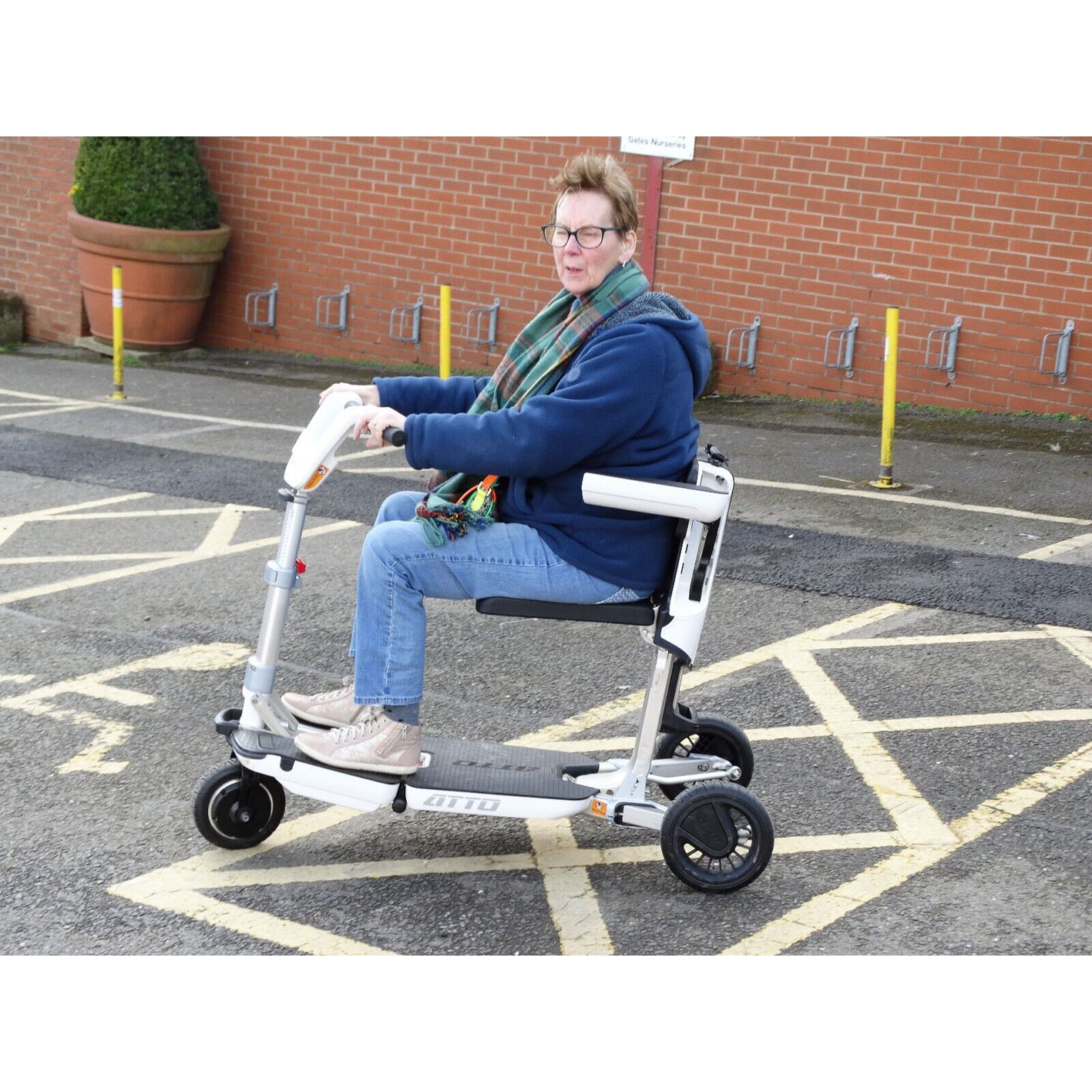 Electric Folding Lightweight High Range Scooter